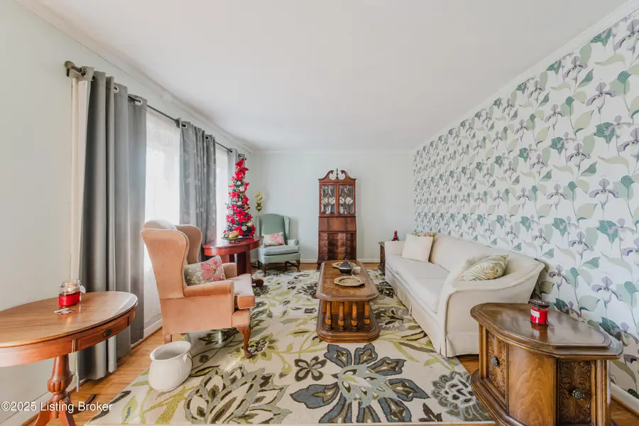 4211 Blossomwood Dr, Louisville, KY 40220 - Image #3