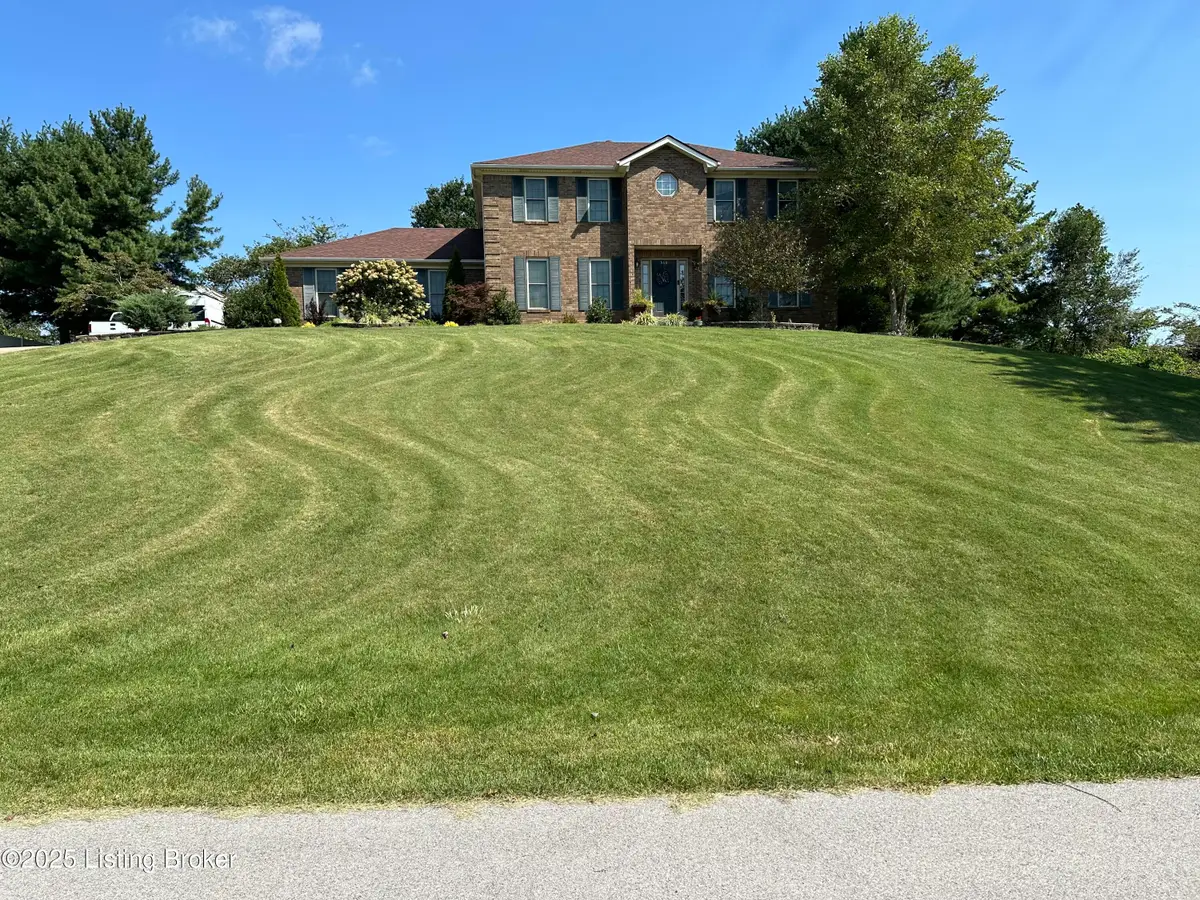 368 Woodsbend Dr, Elizabethtown, KY 42701 - Image #1