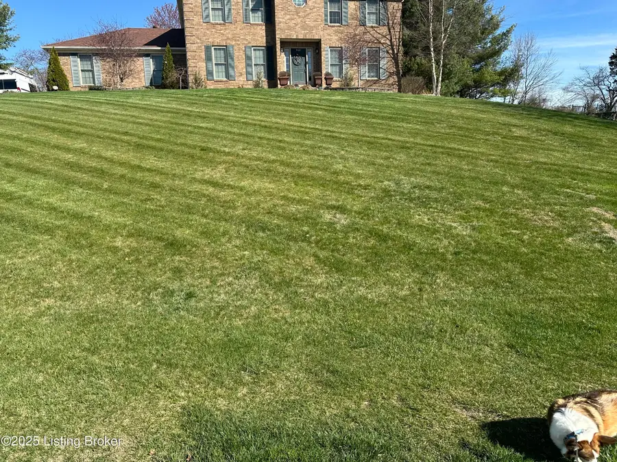 368 Woodsbend Dr, Elizabethtown, KY 42701 - Image #3