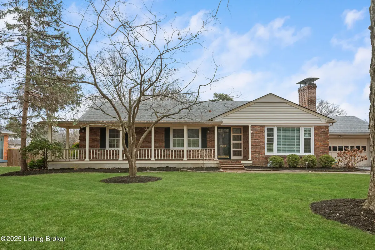 203 S Hampton Rd, Louisville, KY 40223 - Image #1