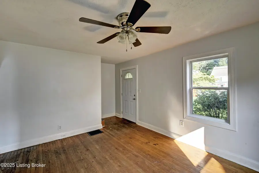 1540 Mckay Ave, Louisville, KY 40213 - Image #3