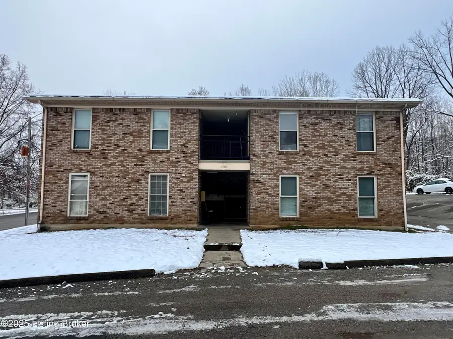 8503 Standing Oak Dr, Louisville, KY 40258 - Image #2