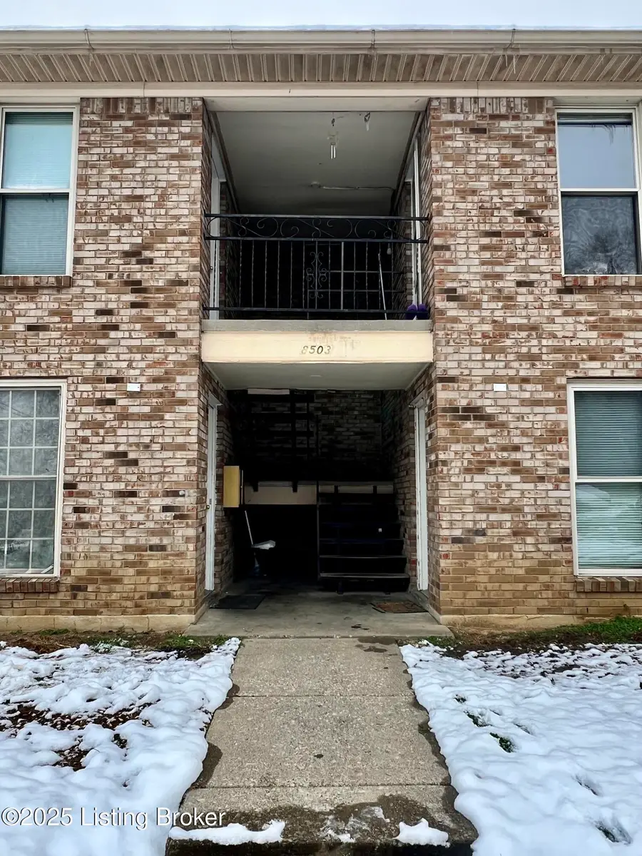 8503 Standing Oak Dr, Louisville, KY 40258 - Image #3