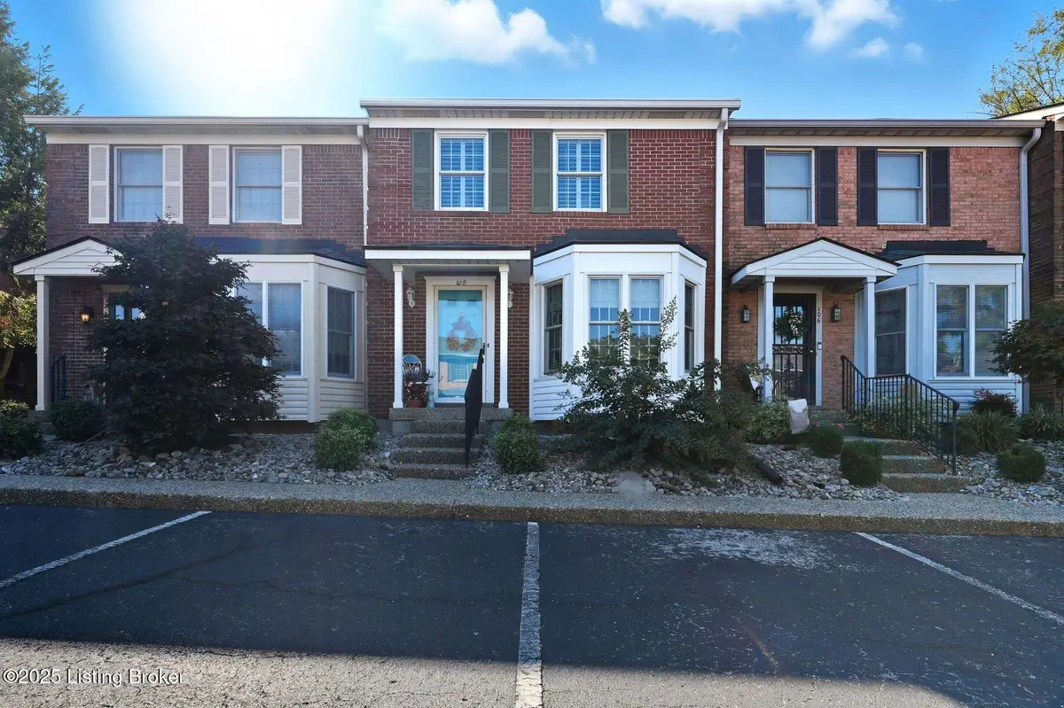 108 Gardiner Lake Rd, Louisville, KY 40205 - Image #1