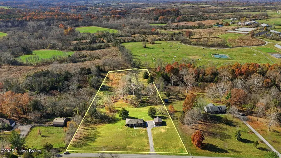 3900 Hawthorne Rd, La Grange, KY 40031 - Image #2