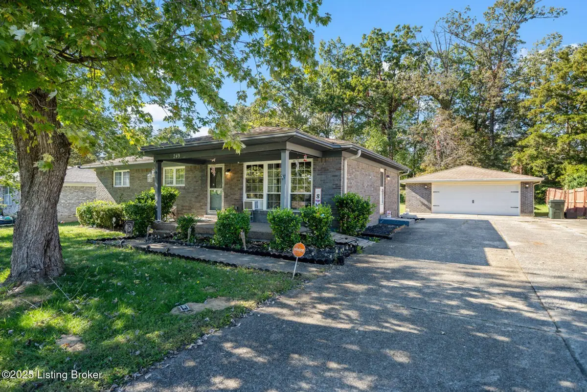 249 Indiana Trail, Radcliff, KY 40160 - Image #1