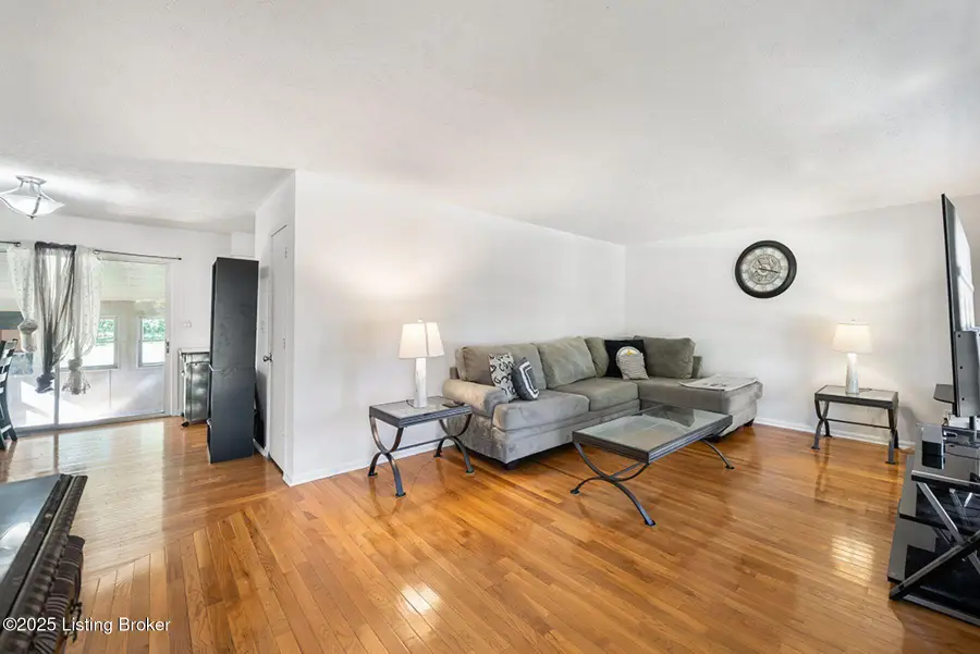 249 Indiana Trail, Radcliff, KY 40160 - Image #2