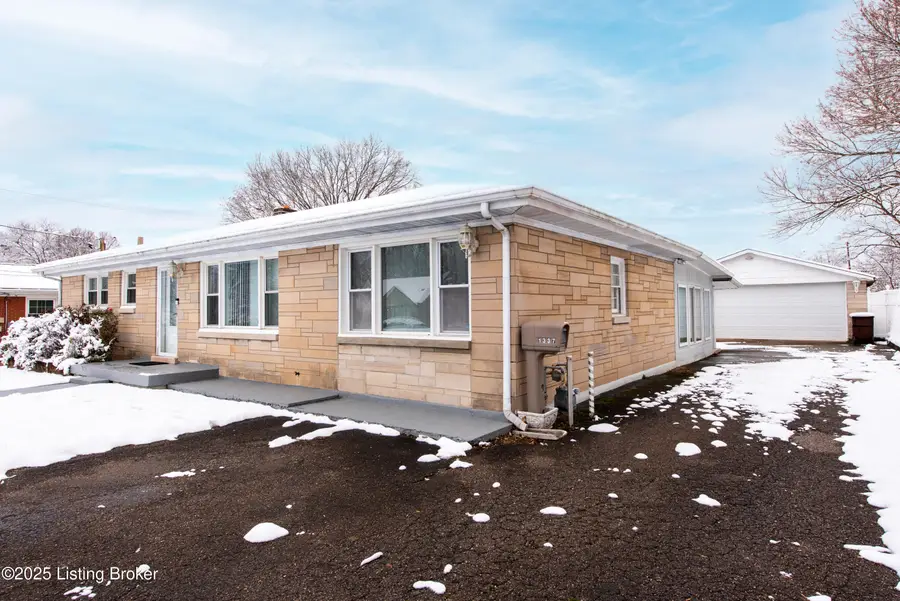 1337 Villa Park Dr, Louisville, KY 40219 - Image #3