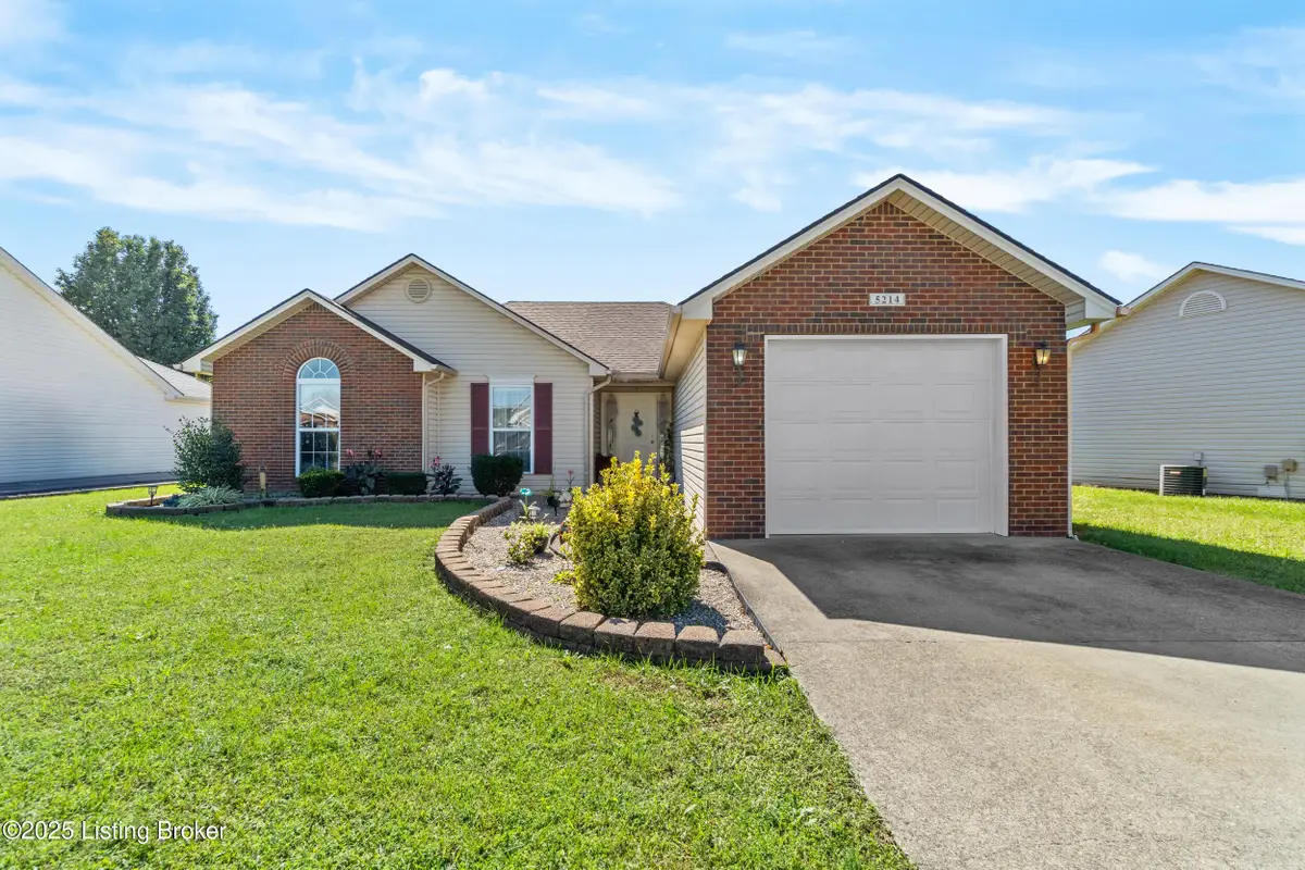 5214 Plume Dr, Louisville, KY 40258 - Image #1