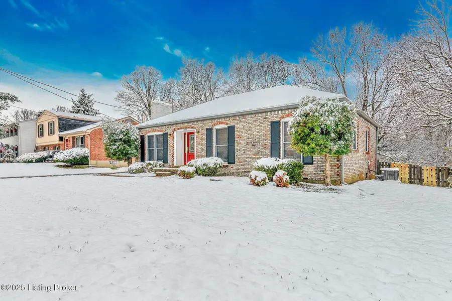 3902 Bonifay Ct, Jeffersontown, KY 40299 - Image #2