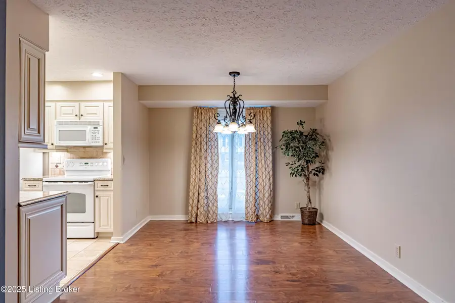 8702 Mckenna Way, Louisville, KY 40291 - Image #3