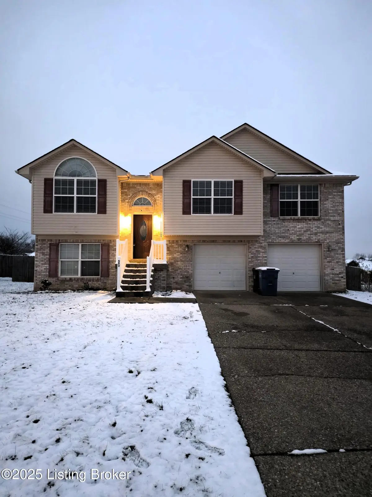 593 Erin Cir, Mount Washington, KY 40047 - Image #1