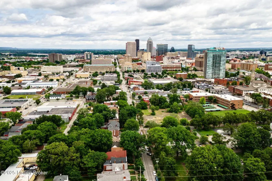 952 S 6th St, Louisville, KY 40203 - Image #3