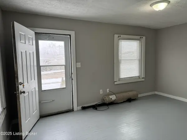 2027 S 41st St, Louisville, KY 40211