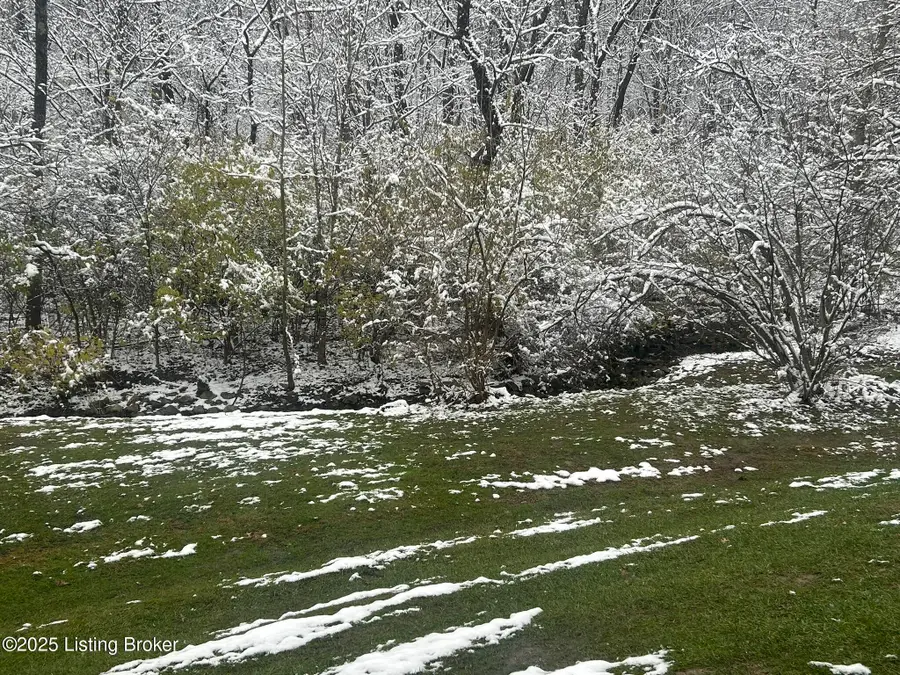 9210 Hawthorne Pointe Dr #102, Louisville, KY 40272 - Image #3