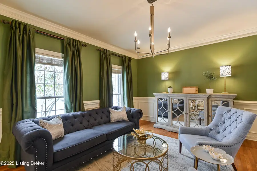 10930 Old Harrods Woods Cir, Louisville, KY 40223 - Image #3