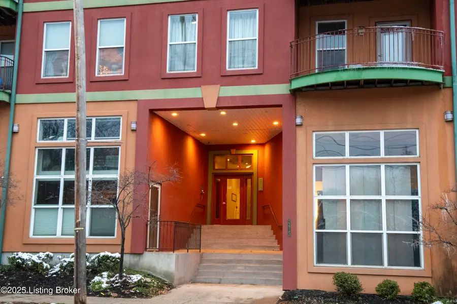 2411 Brownsboro Rd #203, Louisville, KY 40206 - Image #2