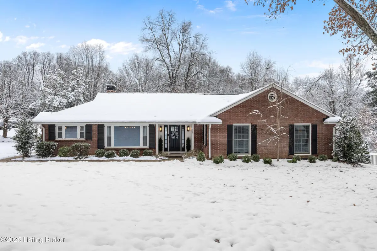 209 Daleview Ln, Louisville, KY 40207 - Image #1