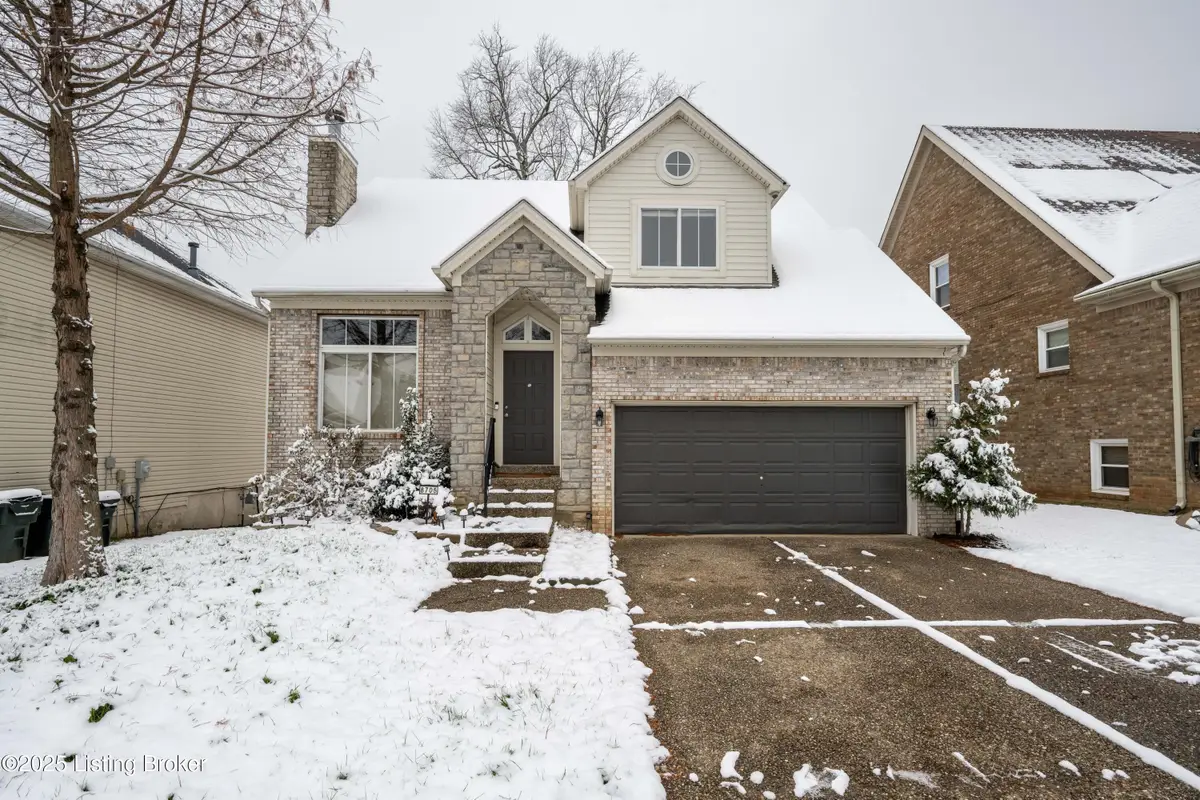 8705 Chelmer Ln, Louisville, KY 40220 - Image #1