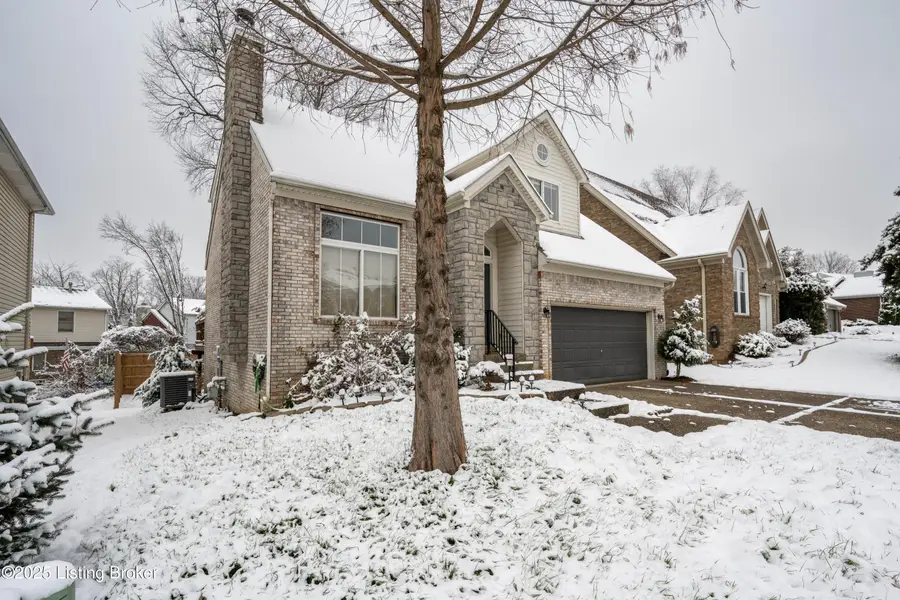 8705 Chelmer Ln, Louisville, KY 40220 - Image #2