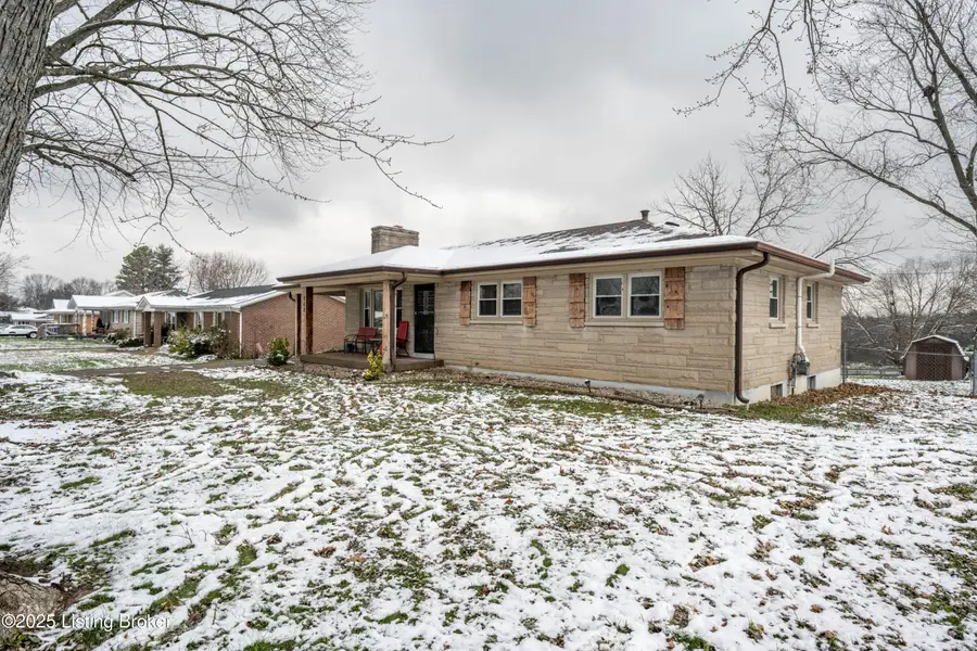448 Riverview Ln, Shepherdsville, KY 40165 - Image #2