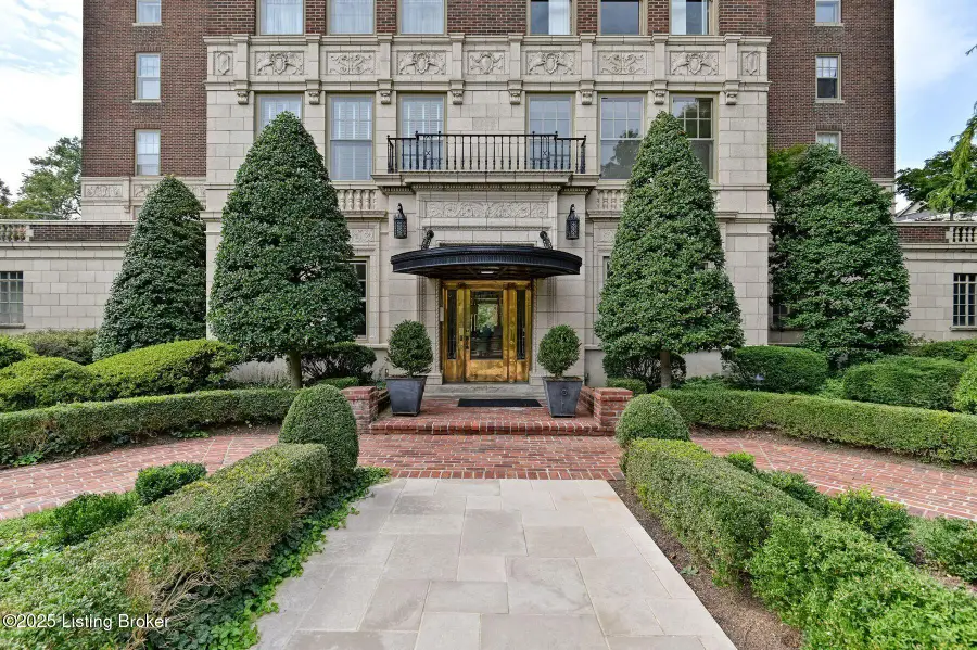 1416 Willow Ave #APT 3B, Louisville, KY 40204 - Image #3