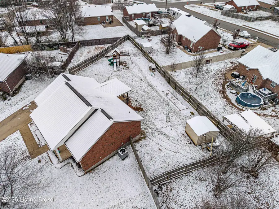 102 Adams Ct, Bardstown, KY 40004 - Image #3