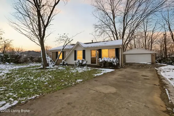 4802 Tipton Pl, Louisville, KY 40272