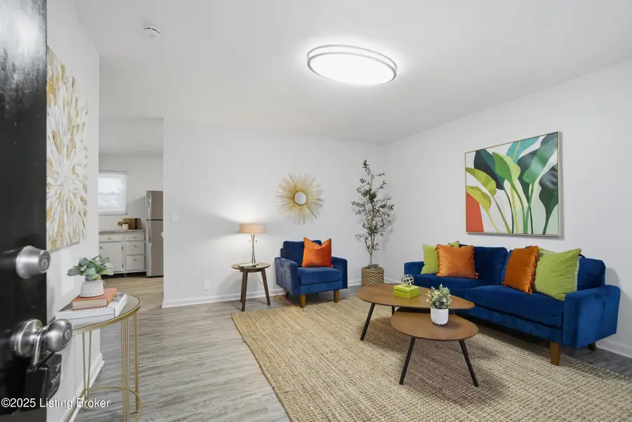 4802 Tipton Pl, Louisville, KY 40272 - Image #3