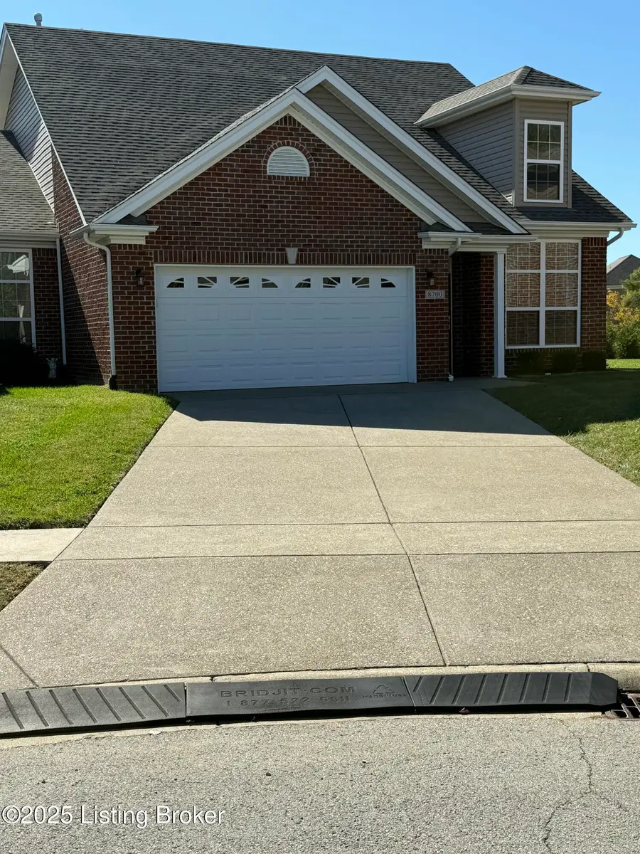 8700 Stony Falls Way, Jeffersontown, KY 40299 - Image #2