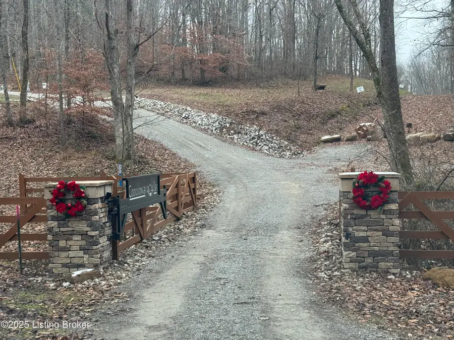 303 Conoloway Bay Dr, Clarkson, KY 42726 - Image #2