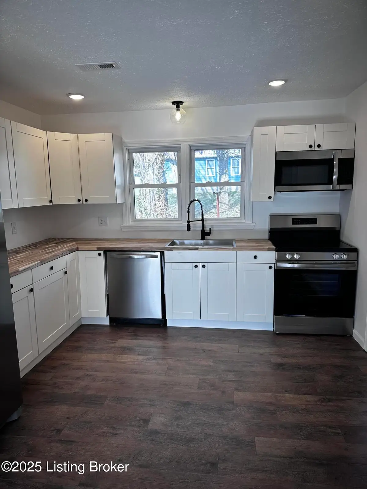 523 Leavette Ave, Leitchfield, KY 42754 - Image #1