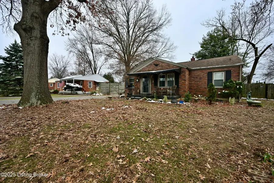 2508 Proctor Knott Dr, Louisville, KY 40218 - Image #2