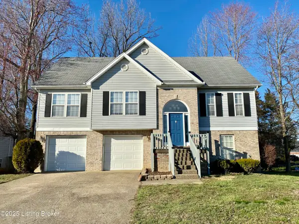 6901 Brook Bend Way, Louisville, KY 40229