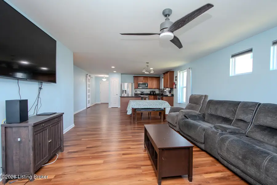 5076 Tealwood Dr, Shelbyville, KY 40065 - Image #3