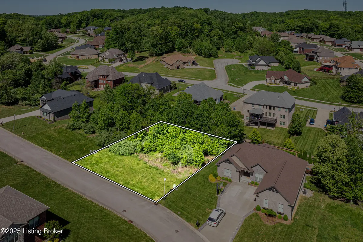 4109 Smarty Jones Dr, Louisville, KY 40214 - #1