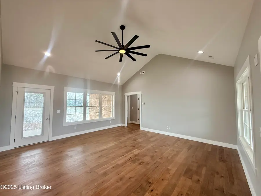 310 Turnbury Ln, Bardstown, KY 40004 - Image #2