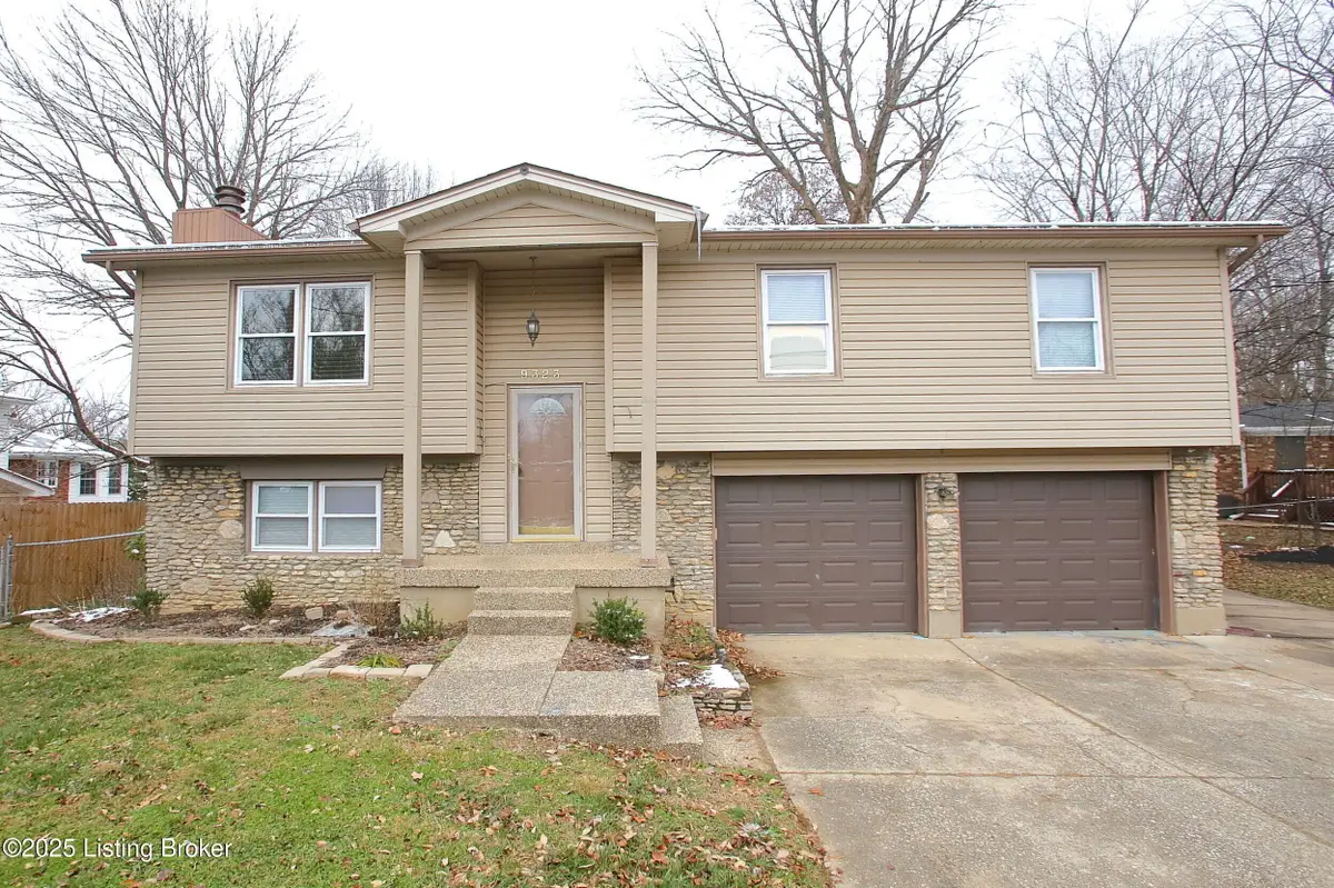 9323 Willowwood Way, Louisville, KY 40299 - Image #1