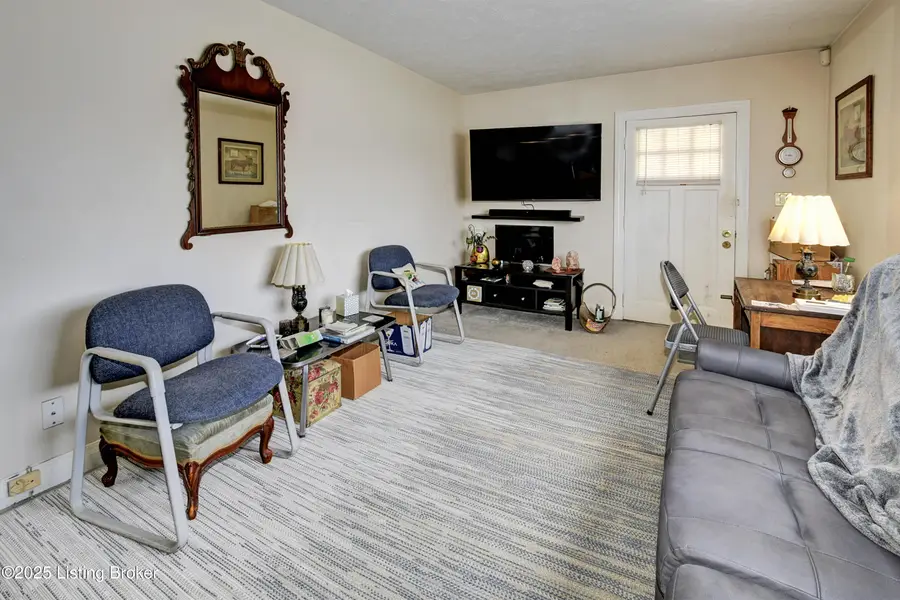 618 W Southern Heights Ave, Louisville, KY 40215 - Image #3