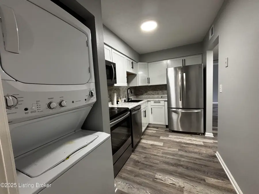 7084 Wildwood Cir #APT 81, Louisville, KY 40291 - Image #3