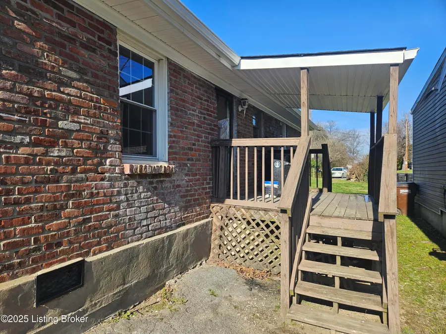 4401 Sunset Ave, Louisville, KY 40211 - Image #3