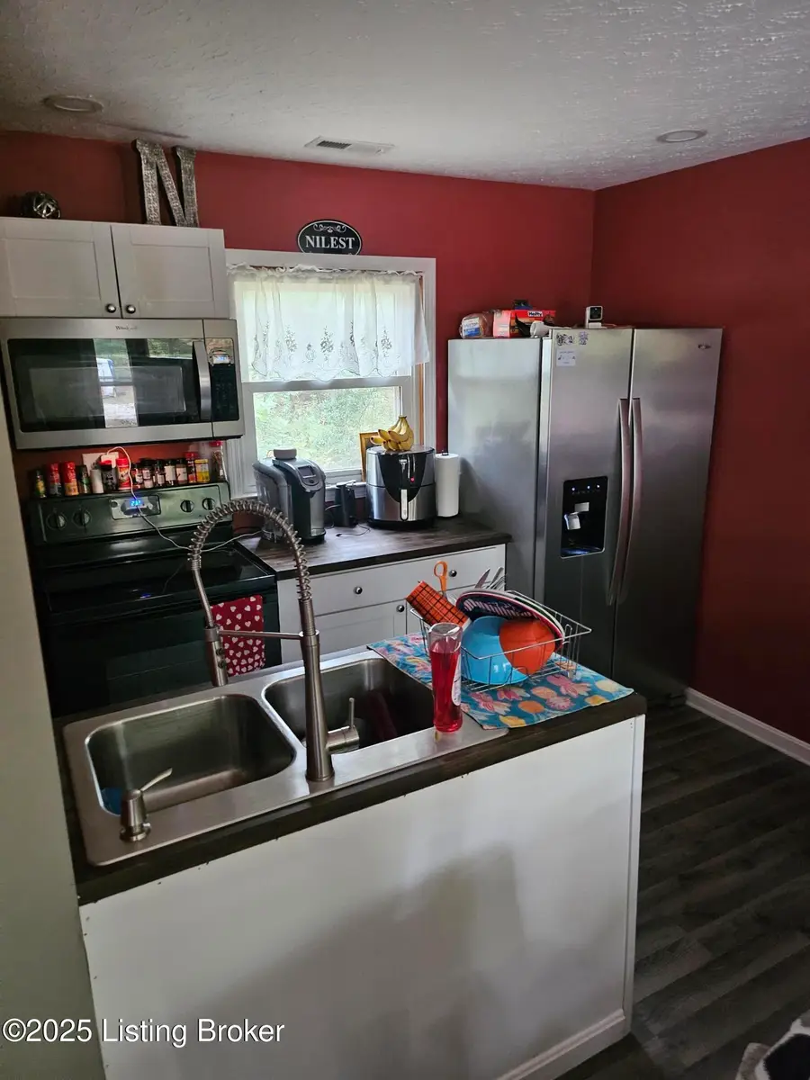 3005 Blevins Gap Rd, Louisville, KY 40272 - Image #3