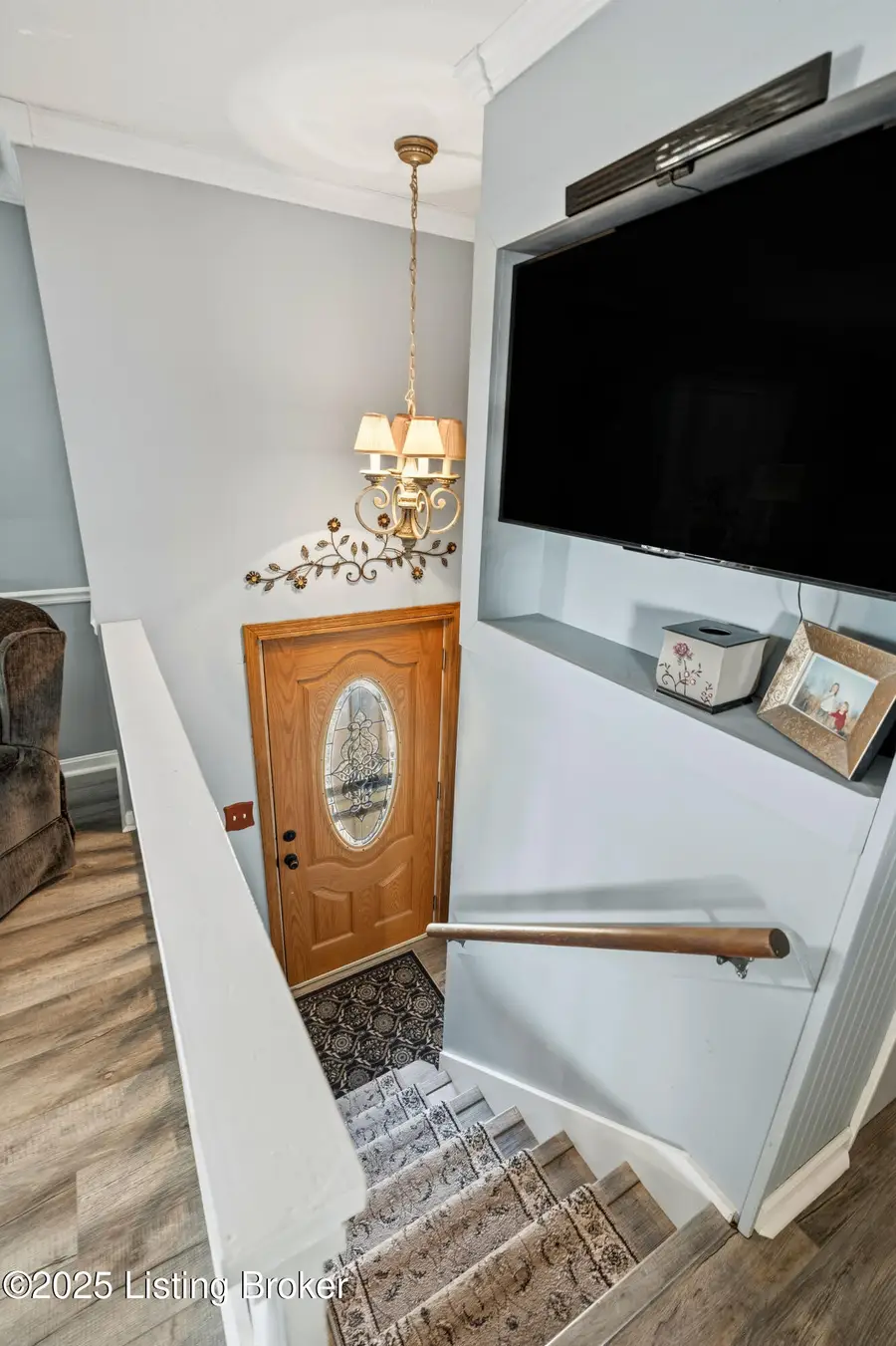 660 Blossom Rd, Louisville, KY 40229 - Image #2