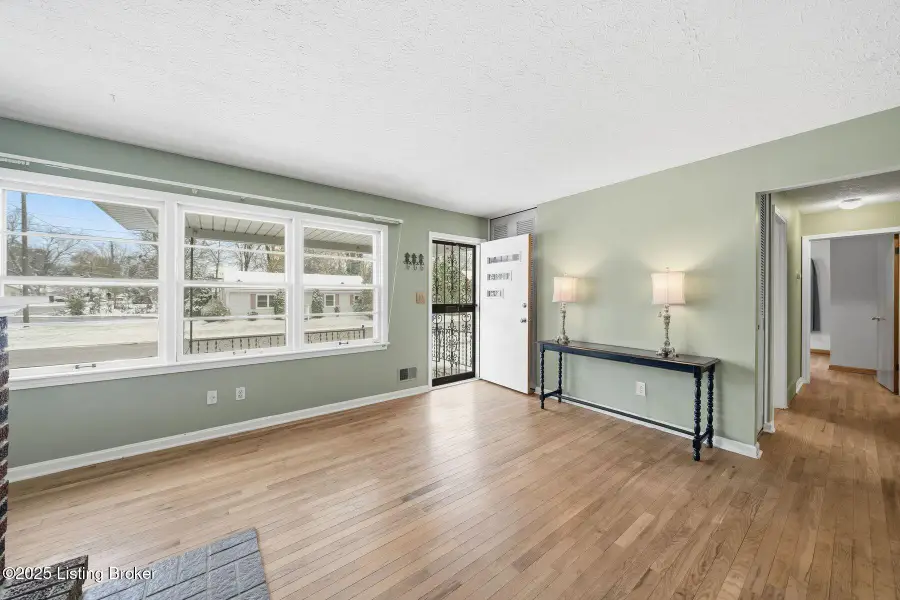 1711 Roosevelt Ave, Lyndon, KY 40242 - Image #3