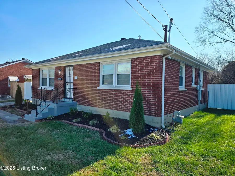 1712 Cardinal Ct, Louisville, KY 40216 - Image #3
