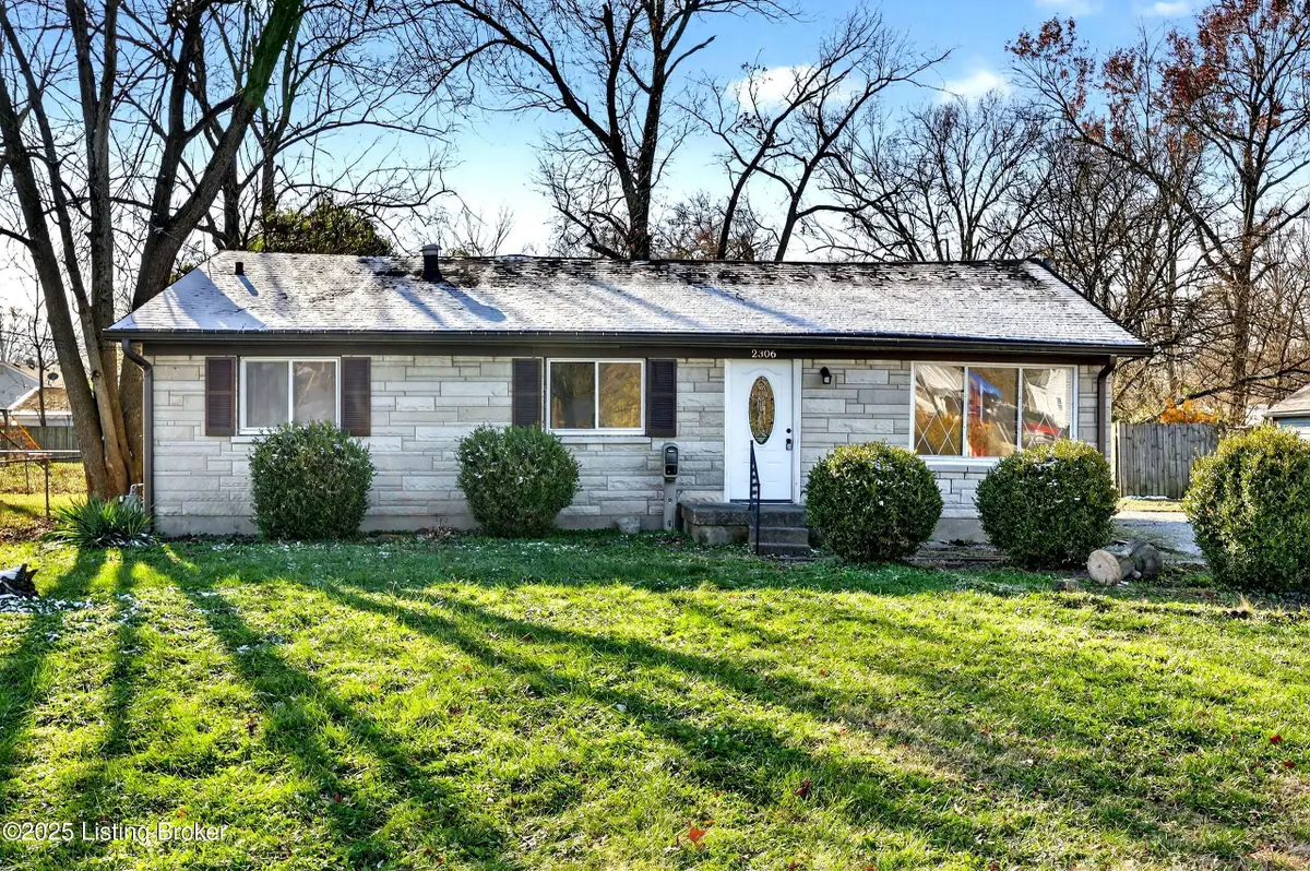 2306 Edgin Ct, Louisville, KY 40216 - Image #1