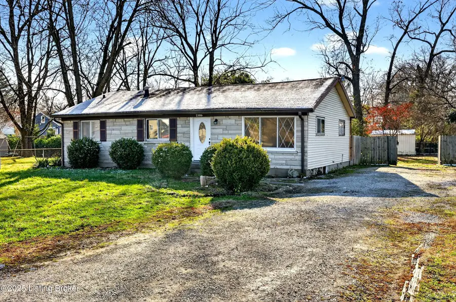 2306 Edgin Ct, Louisville, KY 40216 - Image #3
