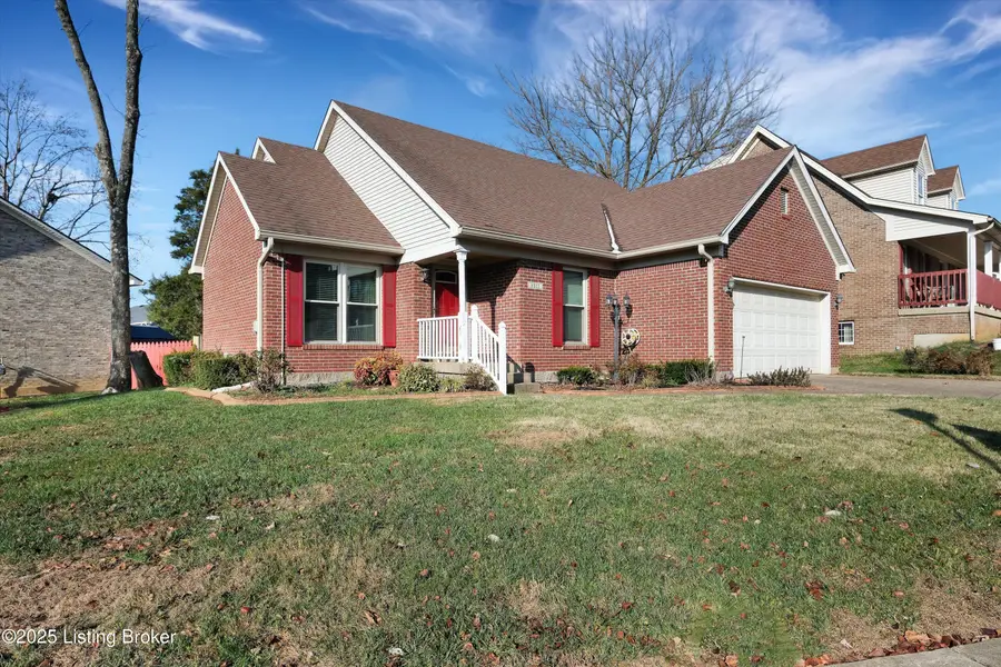 8811 Astrid Ave, Louisville, KY 40228 - Image #2
