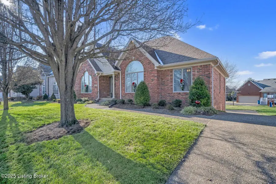 7608 Kendrick Crossing Ln, Louisville, KY 40291 - Image #2