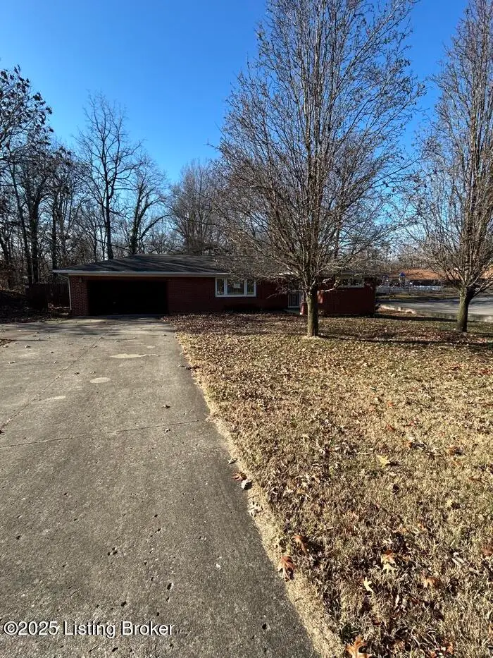 948 Hill St, Radcliff, KY 40160 - Image #1